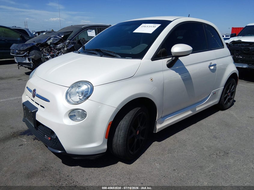 2016 FIAT 500E auction photo 2