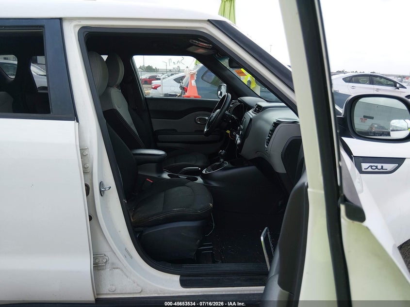 2016 KIA SOUL auction photo 5