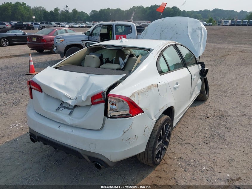 2017 Volvo S60 T5 Dynamic VIN: YV126MFL7H2422714 Lot: 45653541