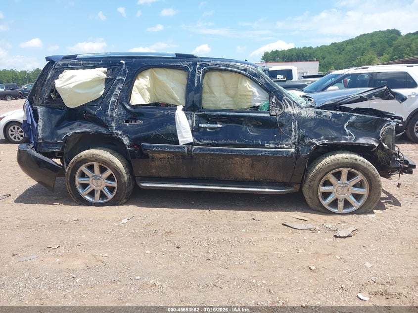 2007 GMC Yukon Denali VIN: 1GKFK638X7J380370 Lot: 45653582