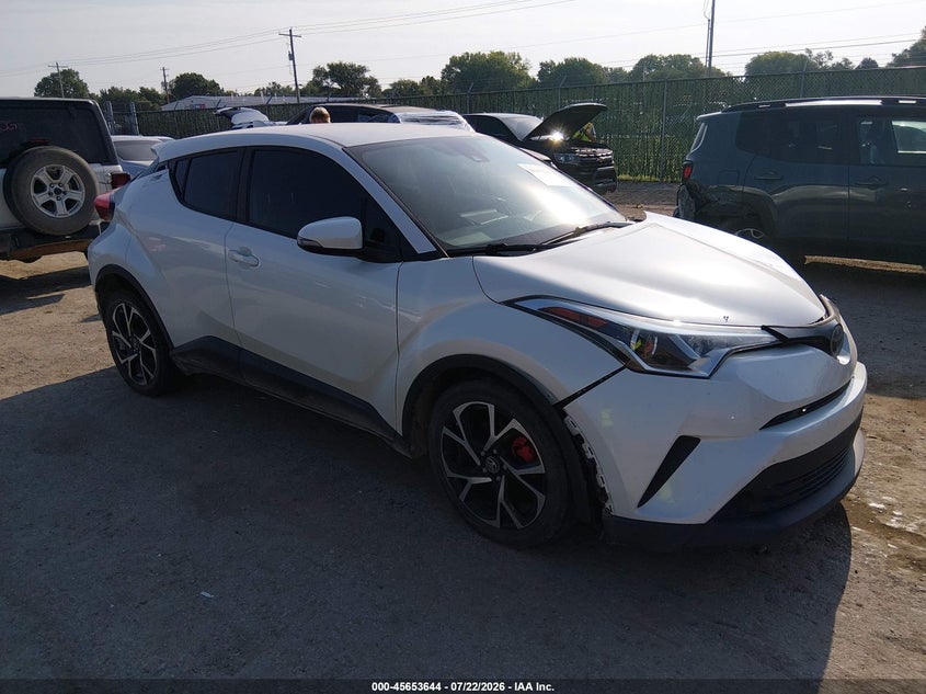 TOYOTA C-HR - zdjęcie 1