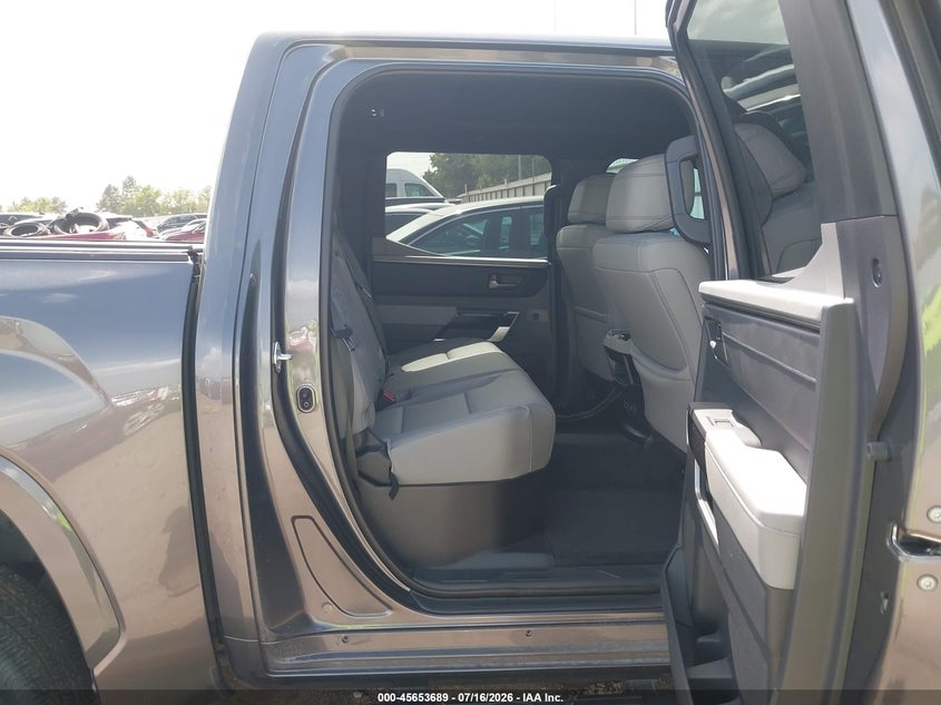2025 Toyota Tundra Limited VIN: 5TFJA5DB4SX320815 Lot: 45653689
