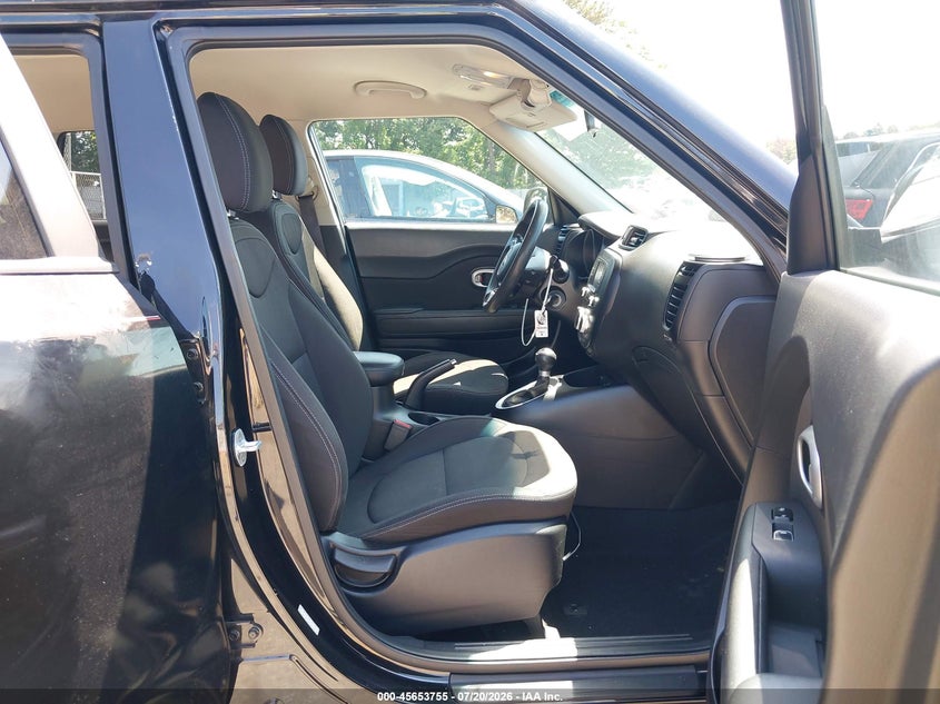 2019 KIA SOUL auction photo 5
