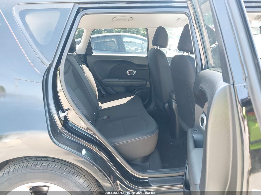 2019 KIA SOUL auction photo 8