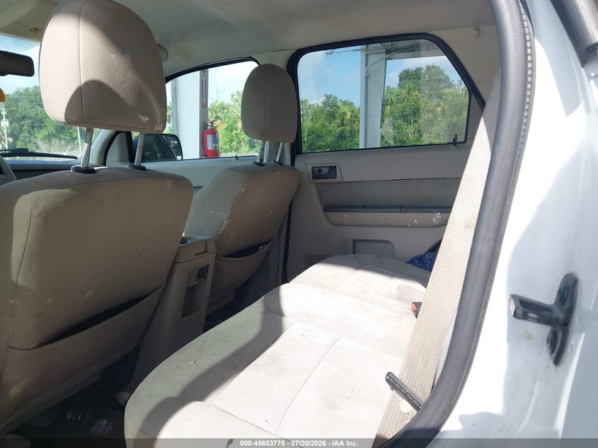 2011 FORD ESCAPE HYBRID auction photo 8
