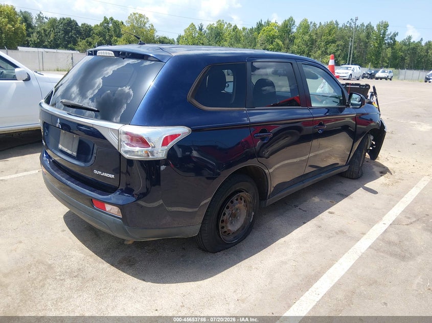 2014 MITSUBISHI OUTLANDER auction photo 4