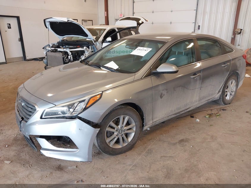 2016 HYUNDAI SONATA auction photo 2