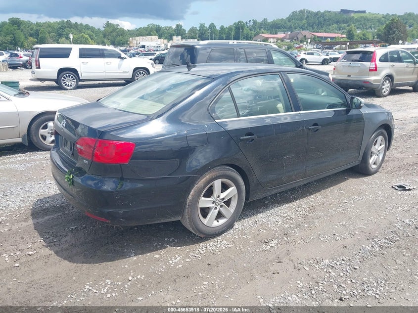 2014 VOLKSWAGEN JETTA auction photo 4