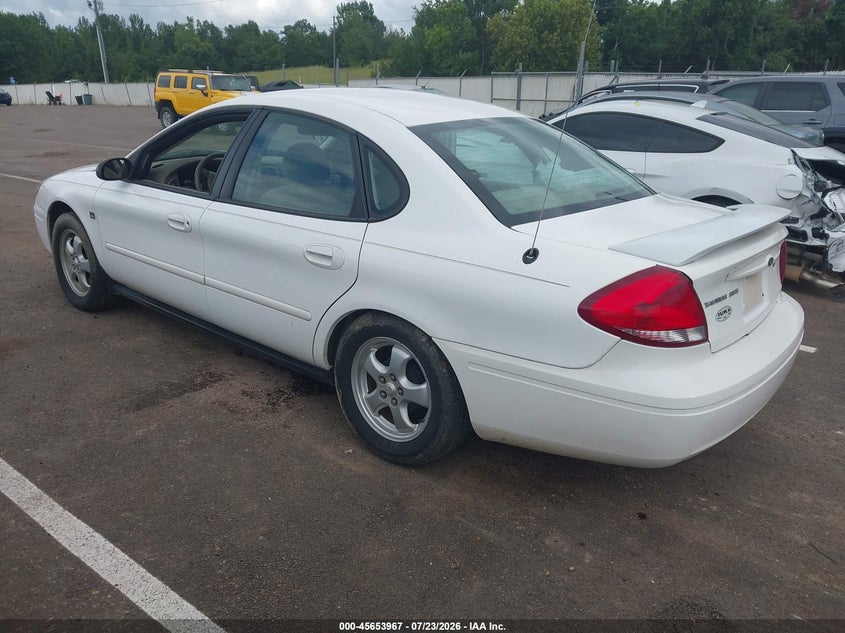 2004 FORD TAURUS auction photo 3