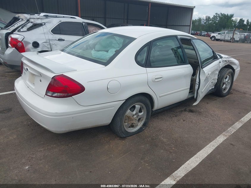 2004 FORD TAURUS auction photo 4