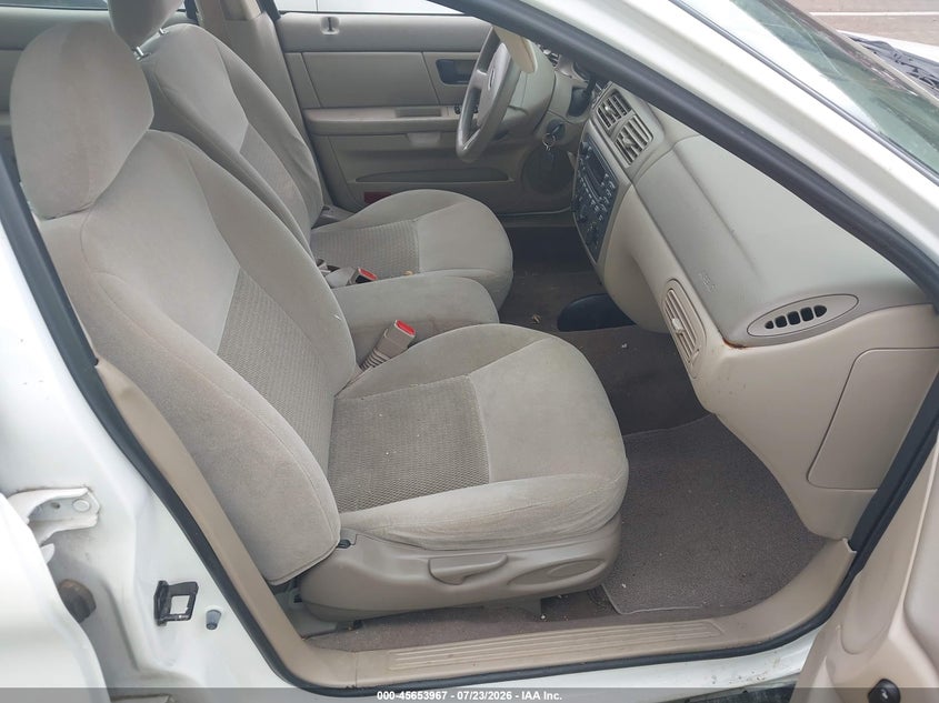 2004 FORD TAURUS auction photo 5