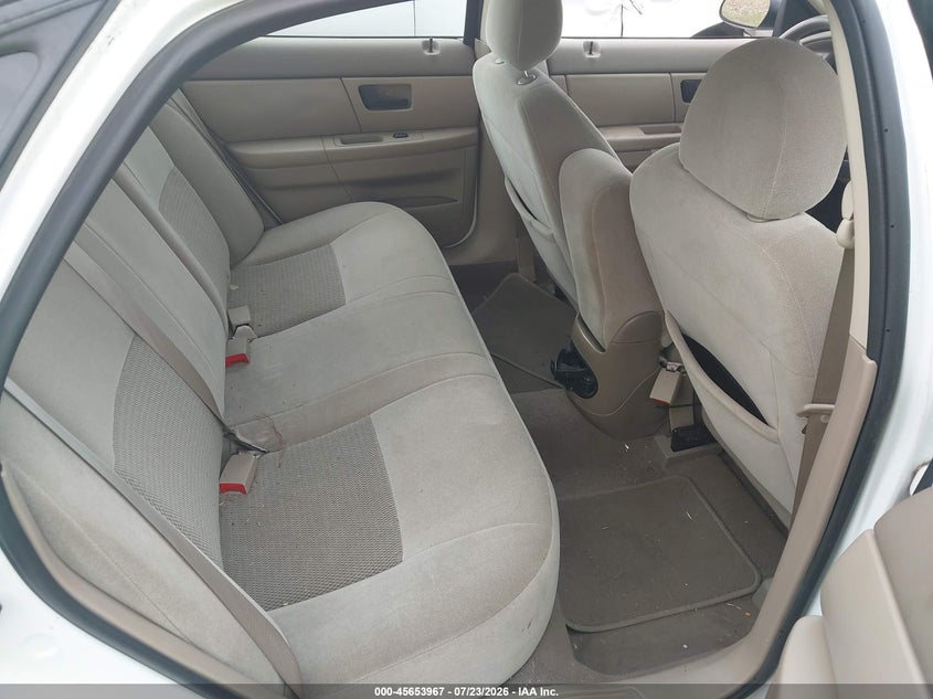 2004 FORD TAURUS auction photo 8
