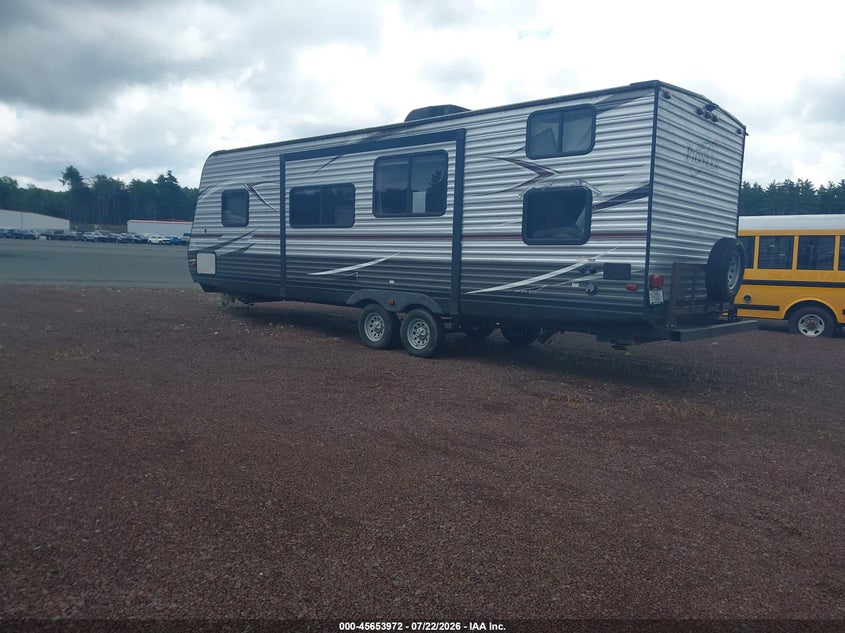 2017 HEARTLAND RV PIONEER auction photo 3