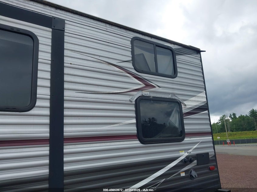 2017 HEARTLAND RV PIONEER auction photo 6