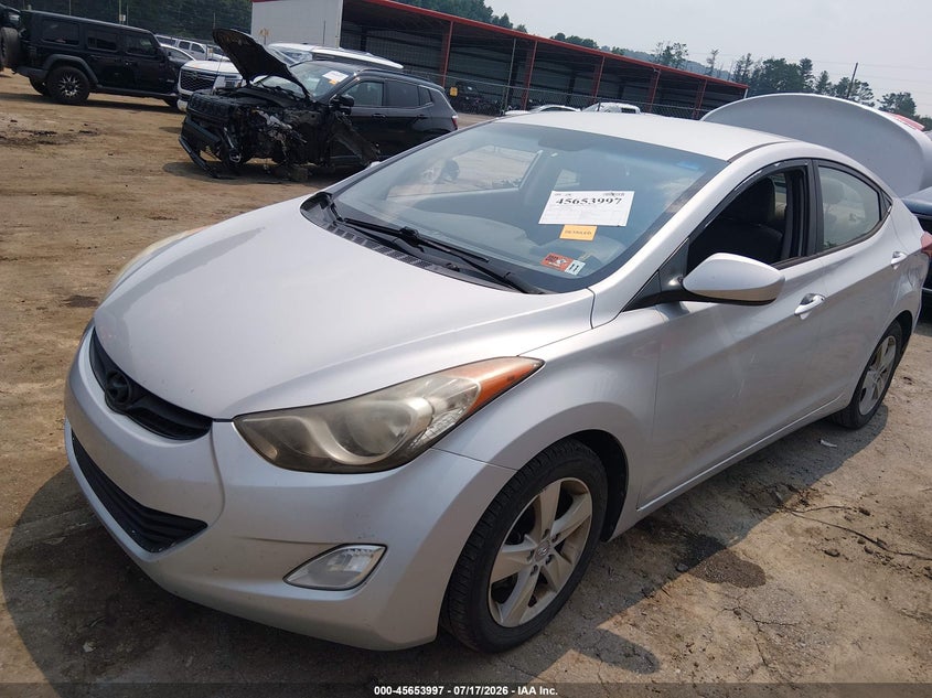 2013 Hyundai Elantra Gls, Rear, IAAI, VIN KMHDH4AE0DU795864 — photo 2
