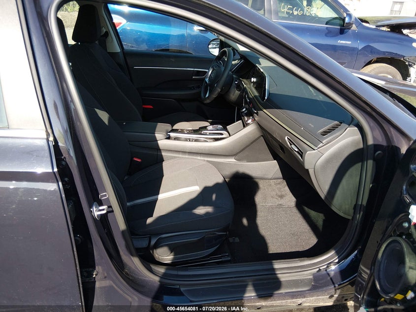 2023 HYUNDAI SONATA auction photo 5