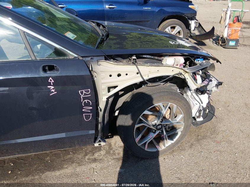 2023 HYUNDAI SONATA auction photo 6
