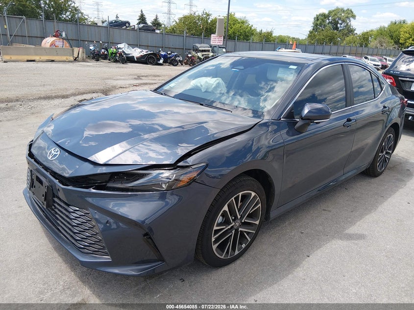 2026 Toyota Camry, Front End, IAAI, VIN 4T1DBADK3TU555191 — photo 2