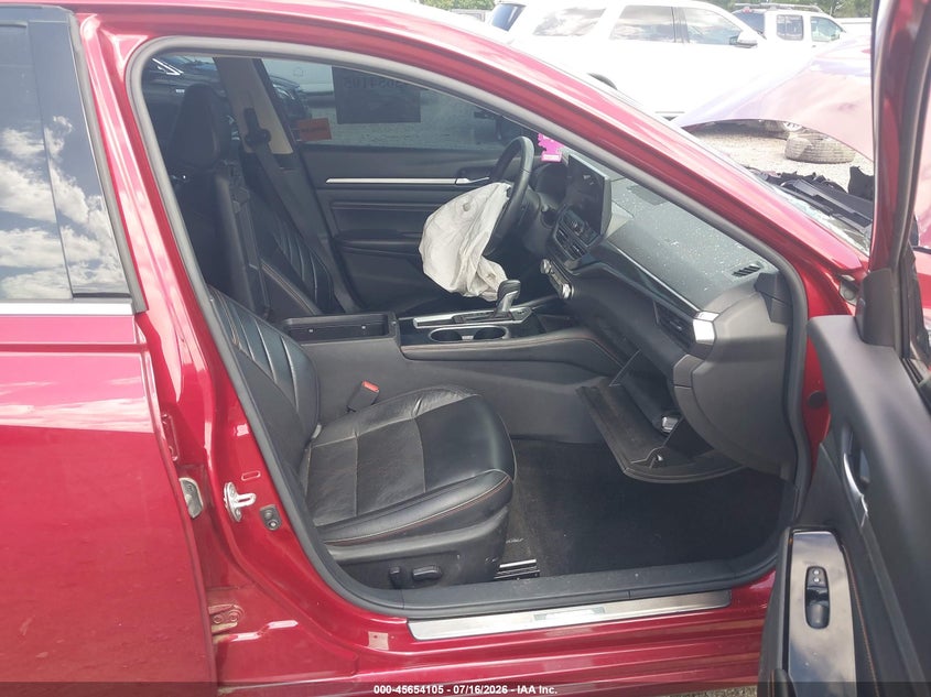 2023 NISSAN ALTIMA auction photo 5