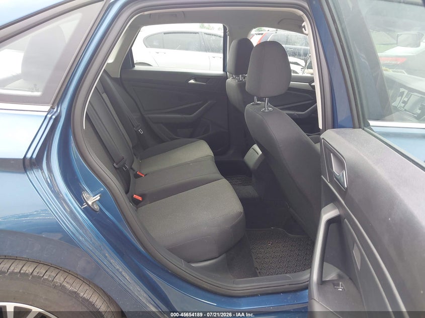 2021 Volkswagen Jetta 1.4T R-Line/1.4T Se/S VIN: 3VWC57BU5MM090270 Lot: 45654189