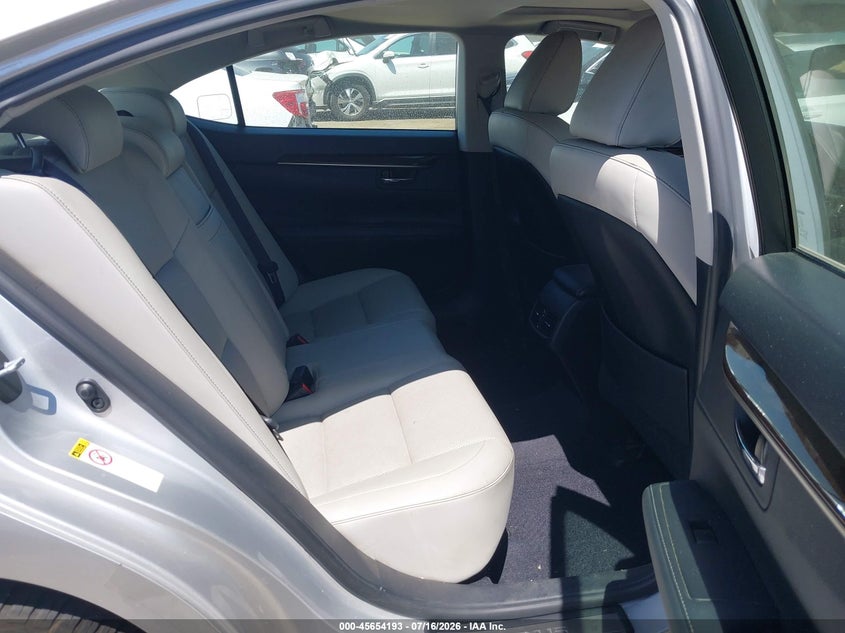 2015 LEXUS ES 350 auction photo 8