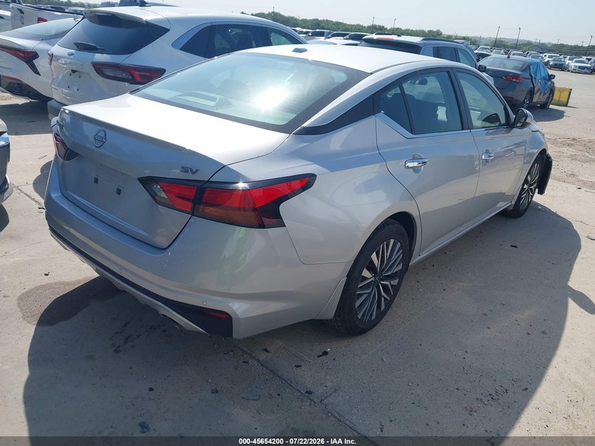 2024 NISSAN ALTIMA auction photo 4