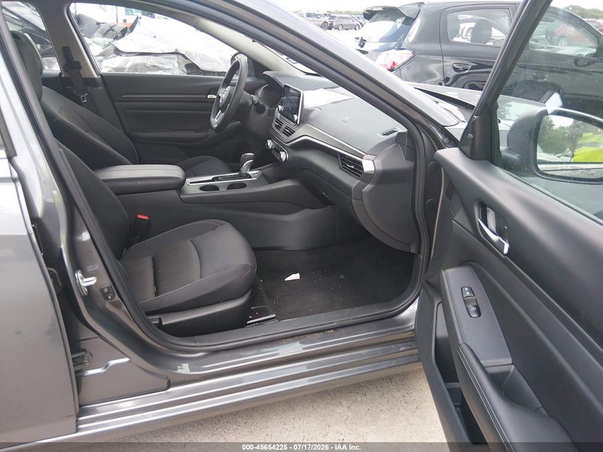 2025 NISSAN ALTIMA auction photo 5