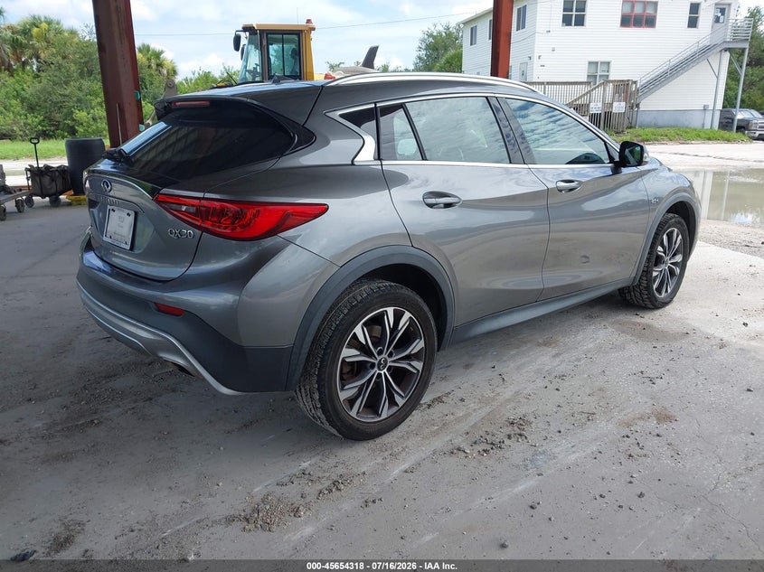 2018 INFINITI QX30 auction photo 4