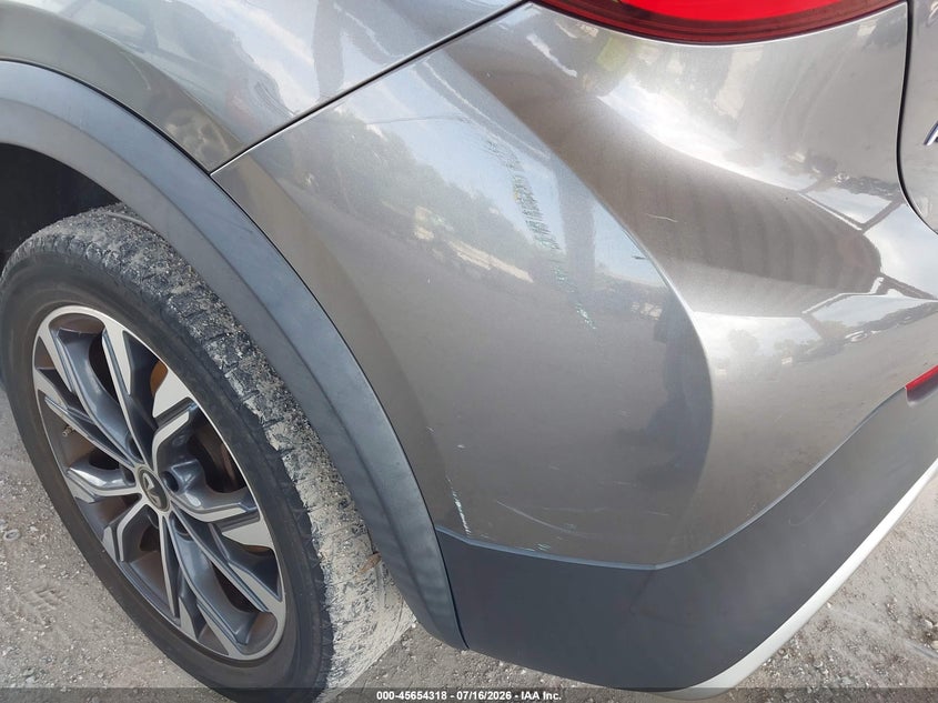 2018 INFINITI QX30 auction photo 6