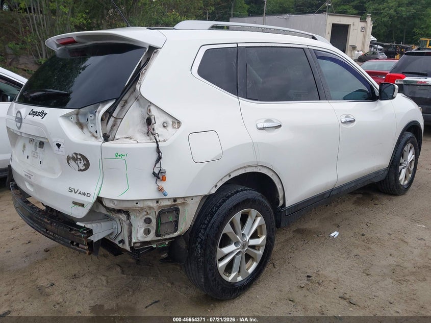 2014 NISSAN ROGUE auction photo 4