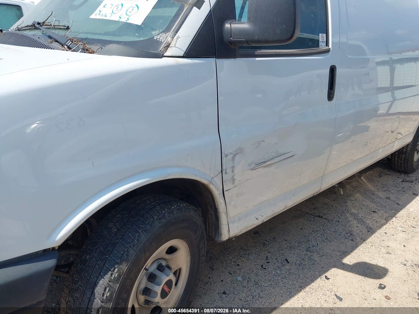 2023 GMC SAVANA CARGO auction photo 6