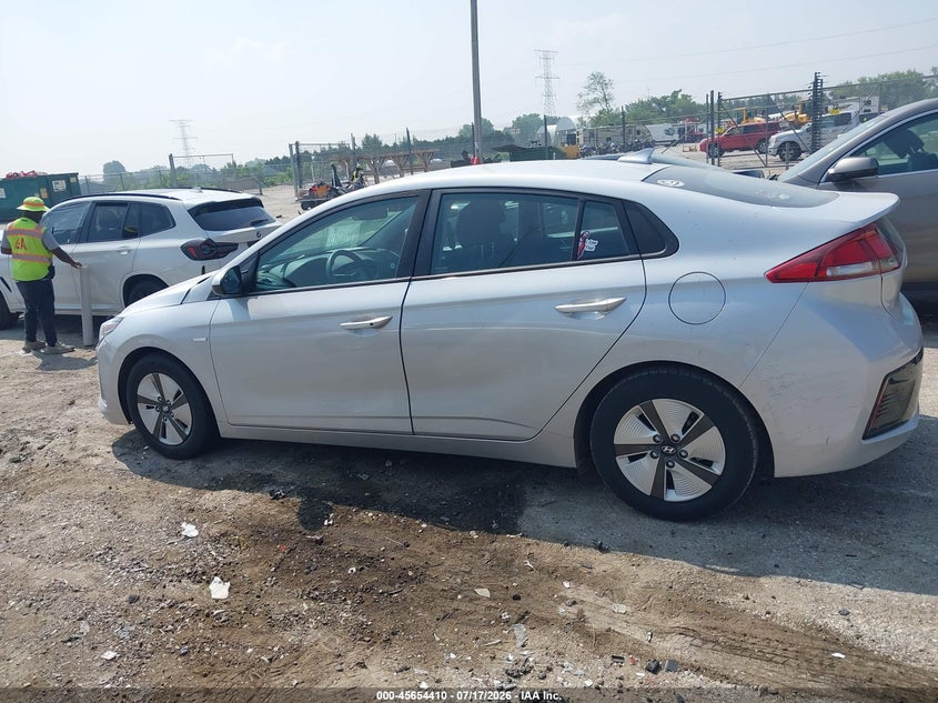 2018 Hyundai Ioniq Hybrid Blue VIN: KMHC65LC2JU072693 Lot: 45654410