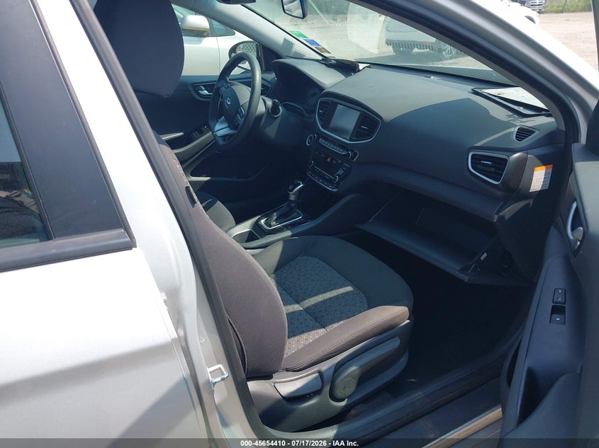2018 Hyundai Ioniq Hybrid Blue VIN: KMHC65LC2JU072693 Lot: 45654410
