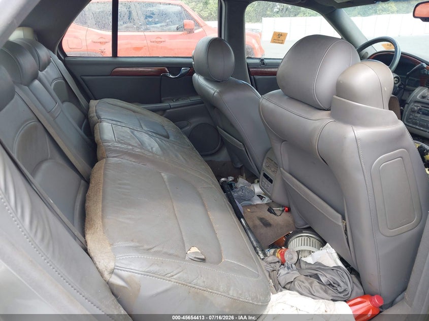 2004 CADILLAC DEVILLE auction photo 8