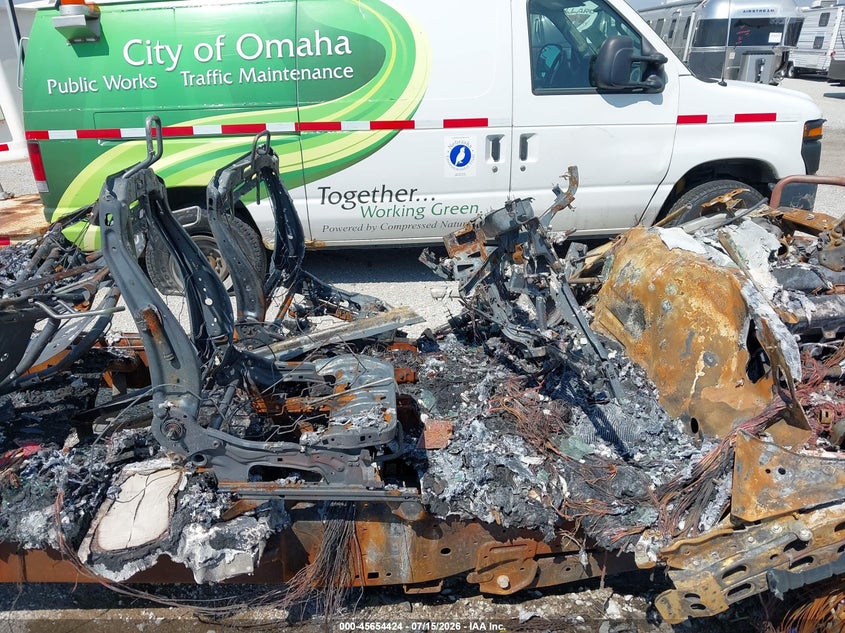 2025 FORD F-450 auction photo 5