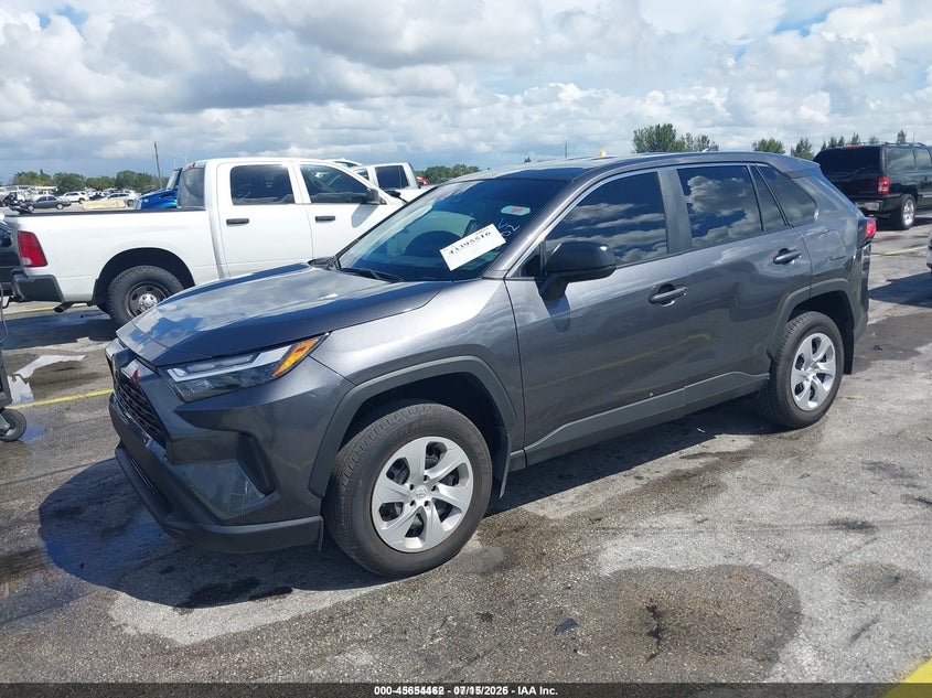 2025 Toyota RAV 4, Правий зад, IAAI, VIN 2T3H1RFV5SC315402 — фото 2