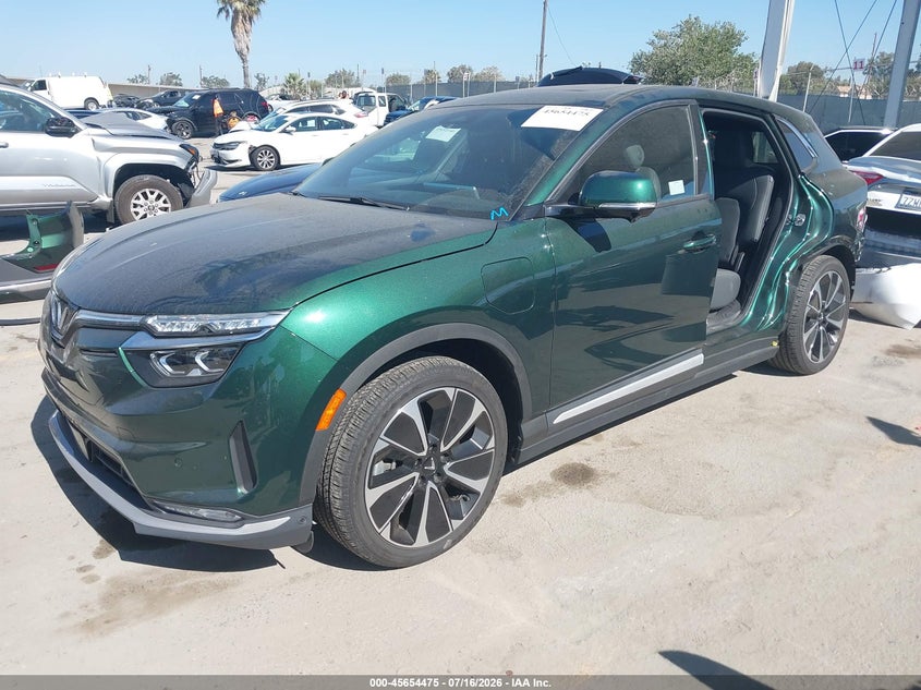 2024 VINFAST VF 8 auction photo 2