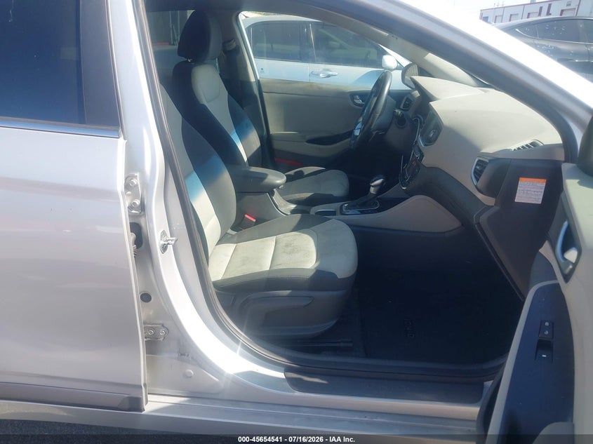 2018 Hyundai Ioniq Hybrid Sel VIN: KMHC75LC7JU065817 Lot: 45654541