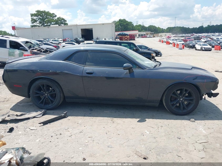 DODGE CHALLENGER - zdjecie 13