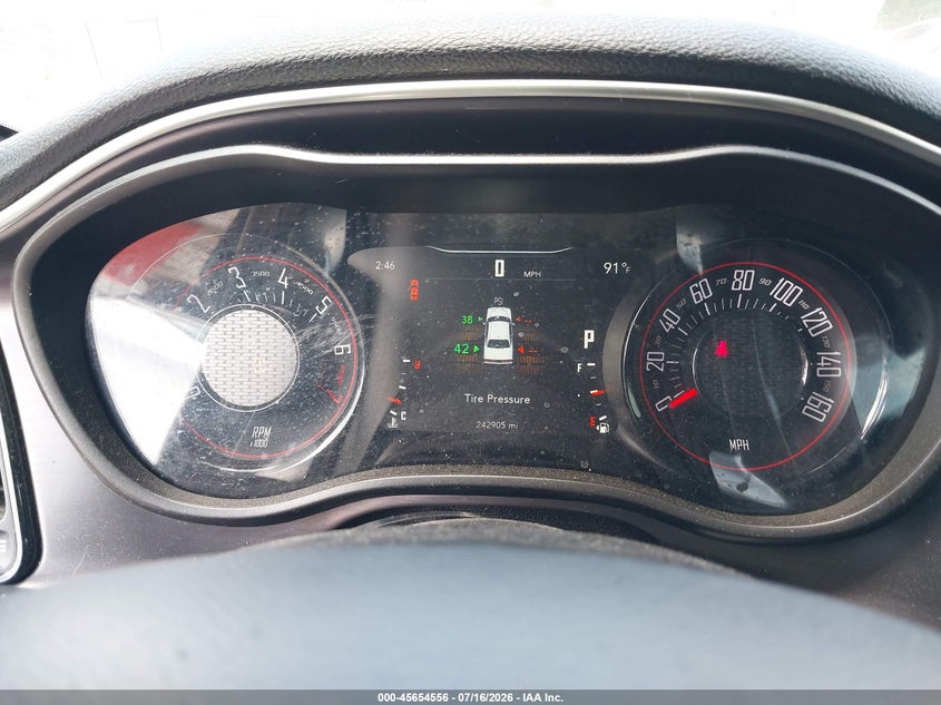 2017 DODGE CHALLENGER auction photo 7