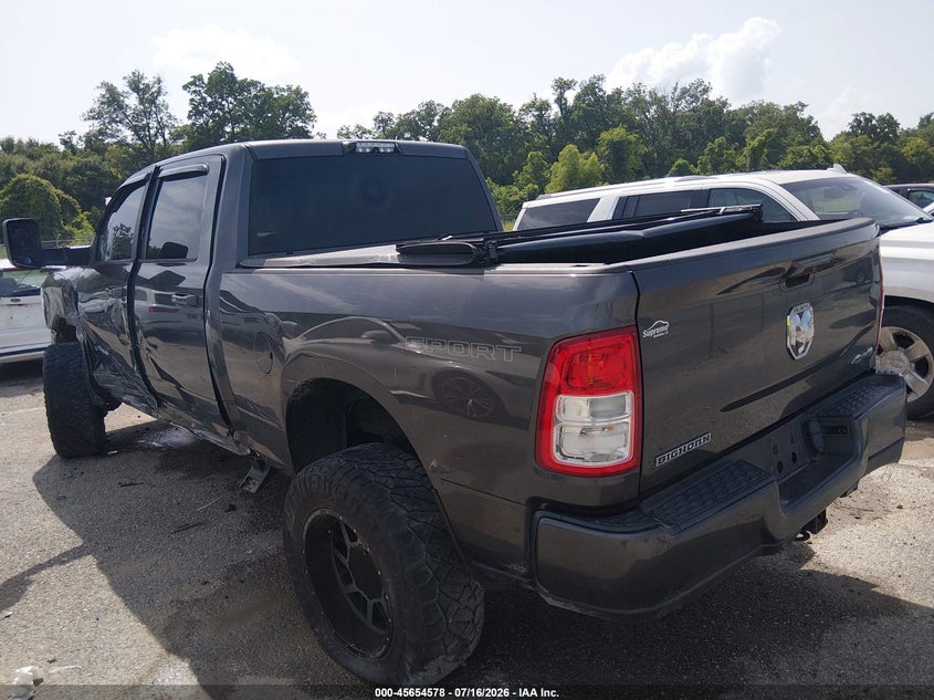 Vin: 3c6ur5dl0lg200070, lot: 46153132, ram 2500 big horn  4x4 6'4 box 20203