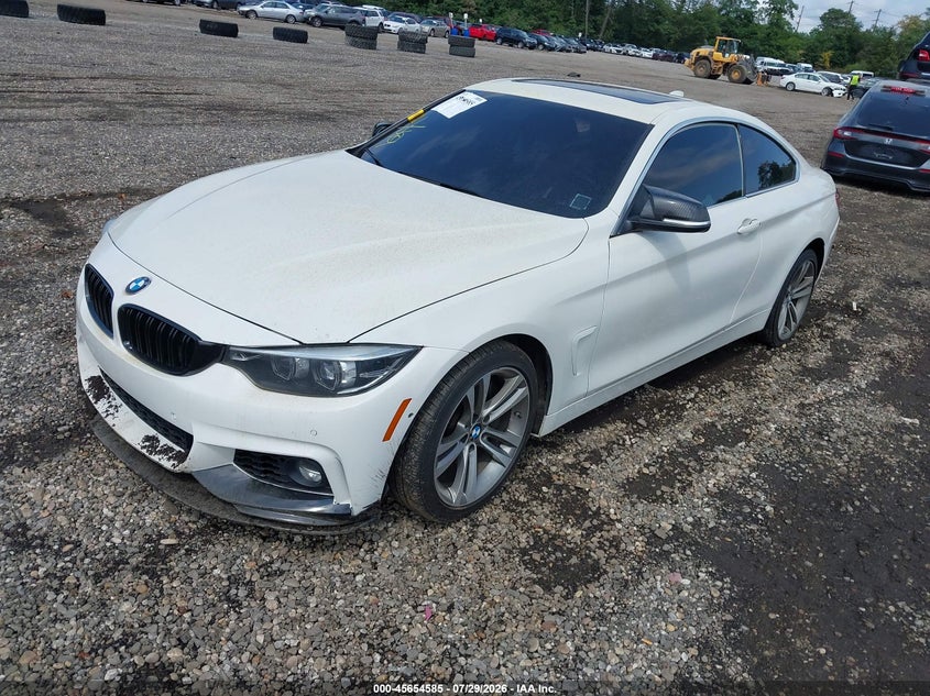 BMW 440I - zdjęcie 2