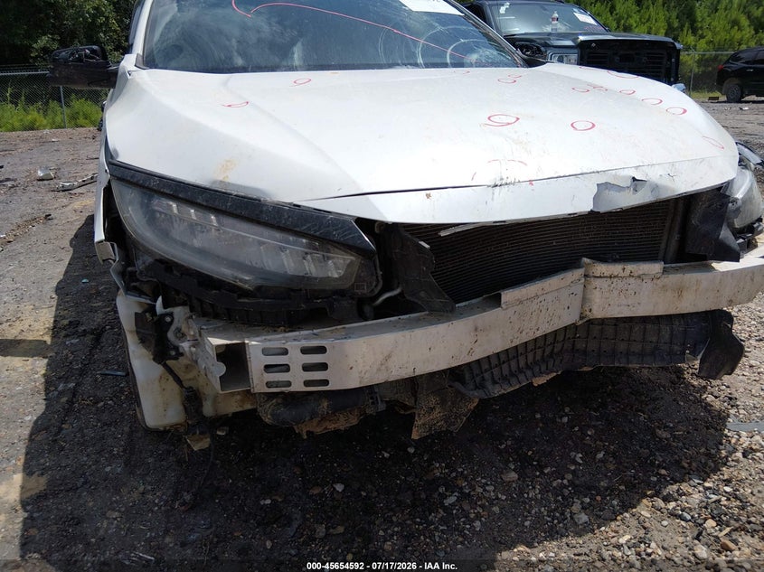 2018 HONDA CIVIC auction photo 6