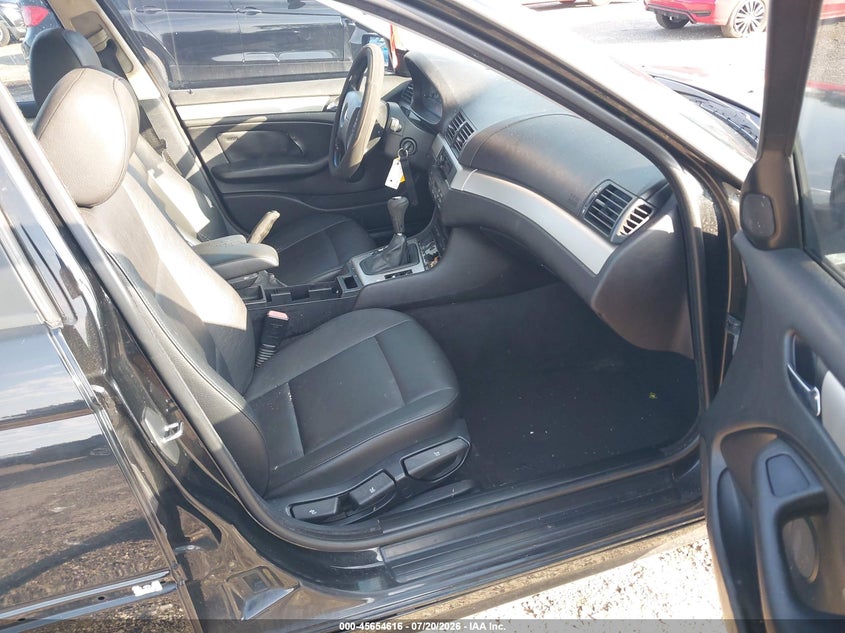 2004 BMW 325XI auction photo 8