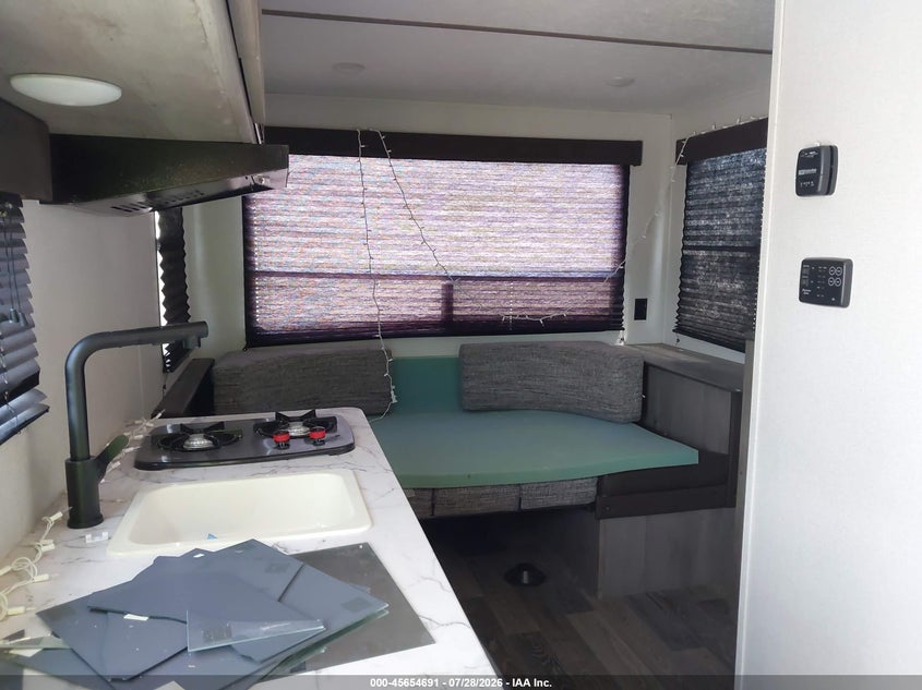 2021 KEYSTONE RV SPRINGDALE auction photo 5