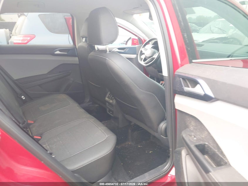 2024 VOLKSWAGEN TAOS auction photo 8