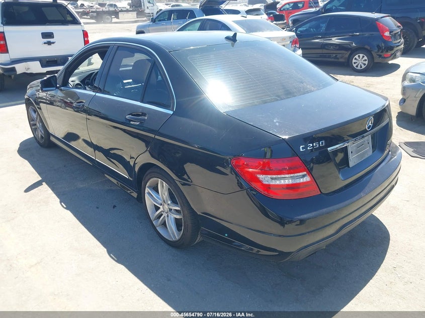 2013 MERCEDES-BENZ C 250 auction photo 3