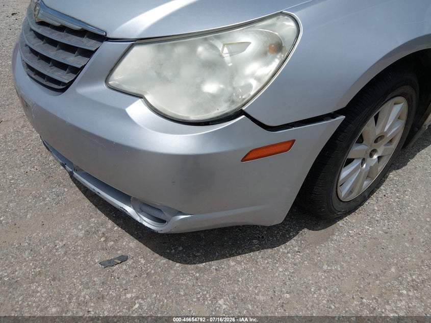 2010 CHRYSLER SEBRING auction photo 6