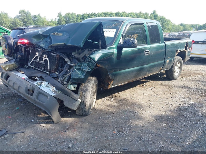2004 CHEVROLET SILVERADO 1500 auction photo 2