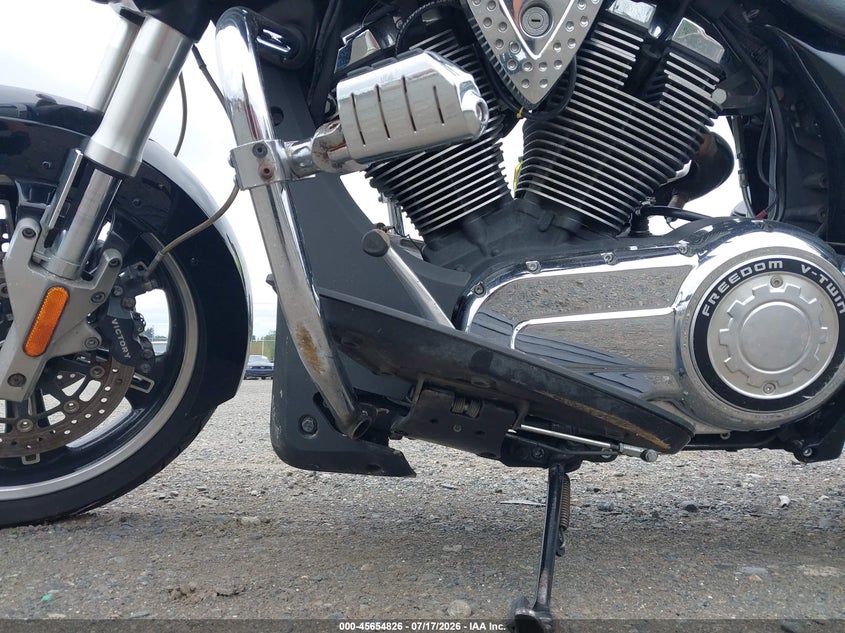 2011 Victory Motorcycles Cross Country Standard VIN: 5VPDB36N0B3006237 Lot: 45654826